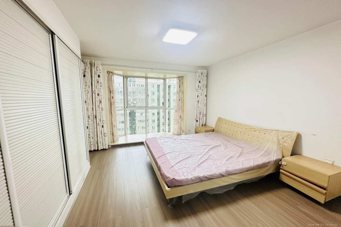 逸景苑  0室0厅0卫    2600.0元/月室内图1