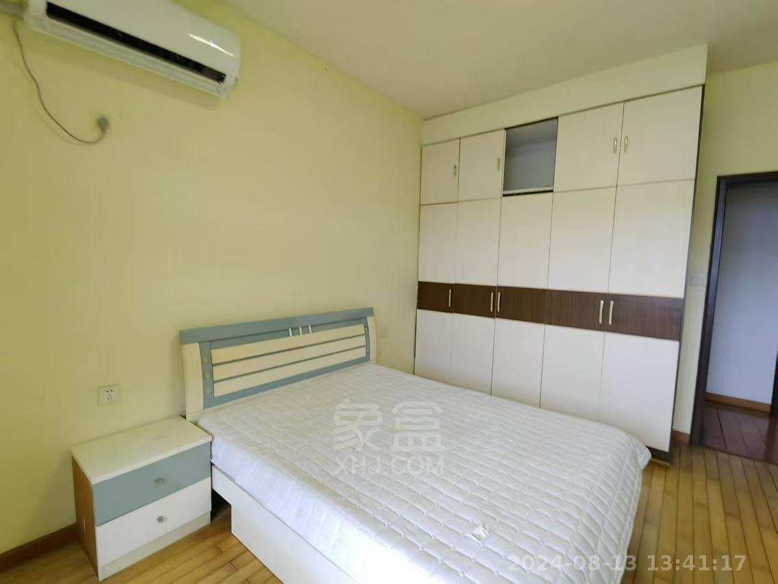 恒丰小区  3室2厅2卫   1500.00元/月室内图