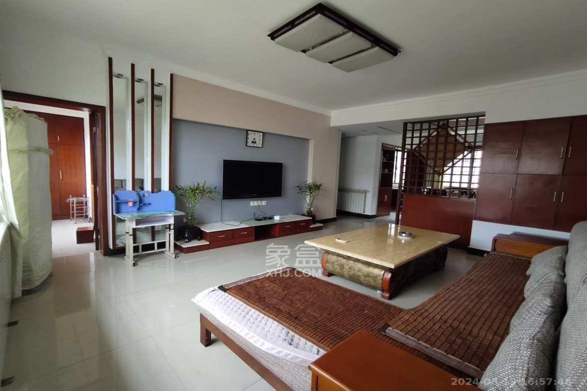 芙蓉公寓 3室2厅2卫 2300.0元/月 芙蓉公寓 3室2厅2卫 2300.0元/月室内图