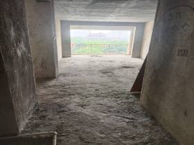 公交小区  3室2厅1卫    44.0万