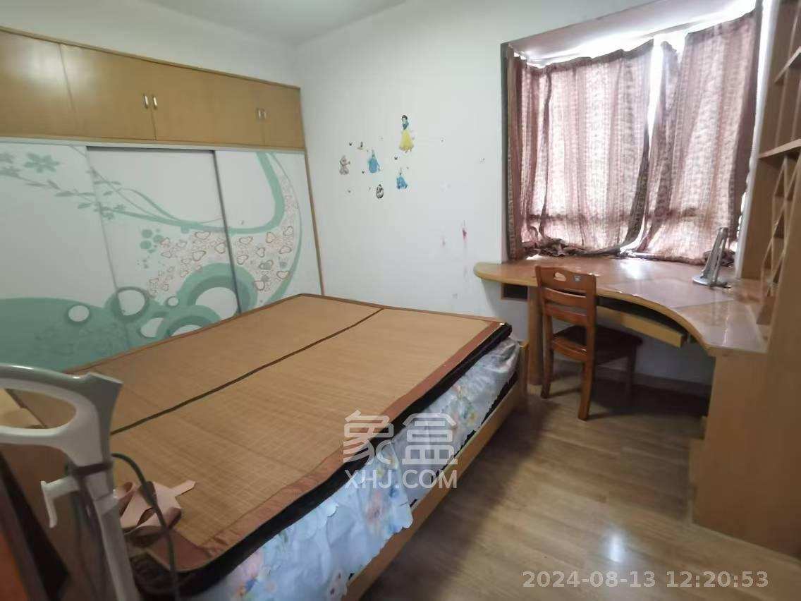 军分区东方明珠  4室2厅2卫   55.00万室内图