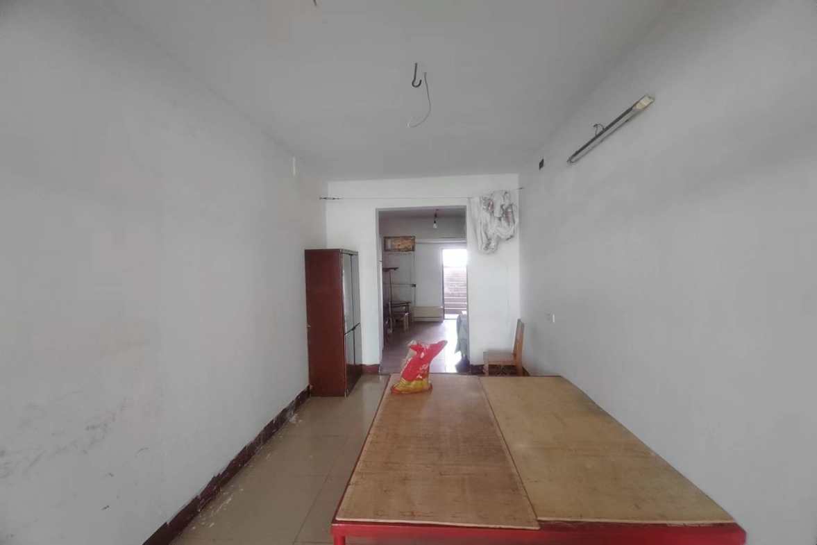 娄底市供销大院家属楼 2室1厅1卫 680.0元/月 娄底市供销大院家属楼 2室1厅1卫 680.0元/月室内图