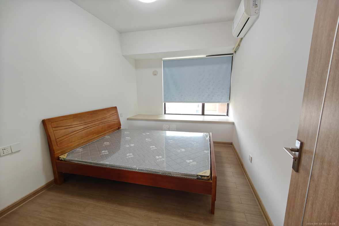 蓝溪谷  3室2厅2卫   2400.00元/月室内图