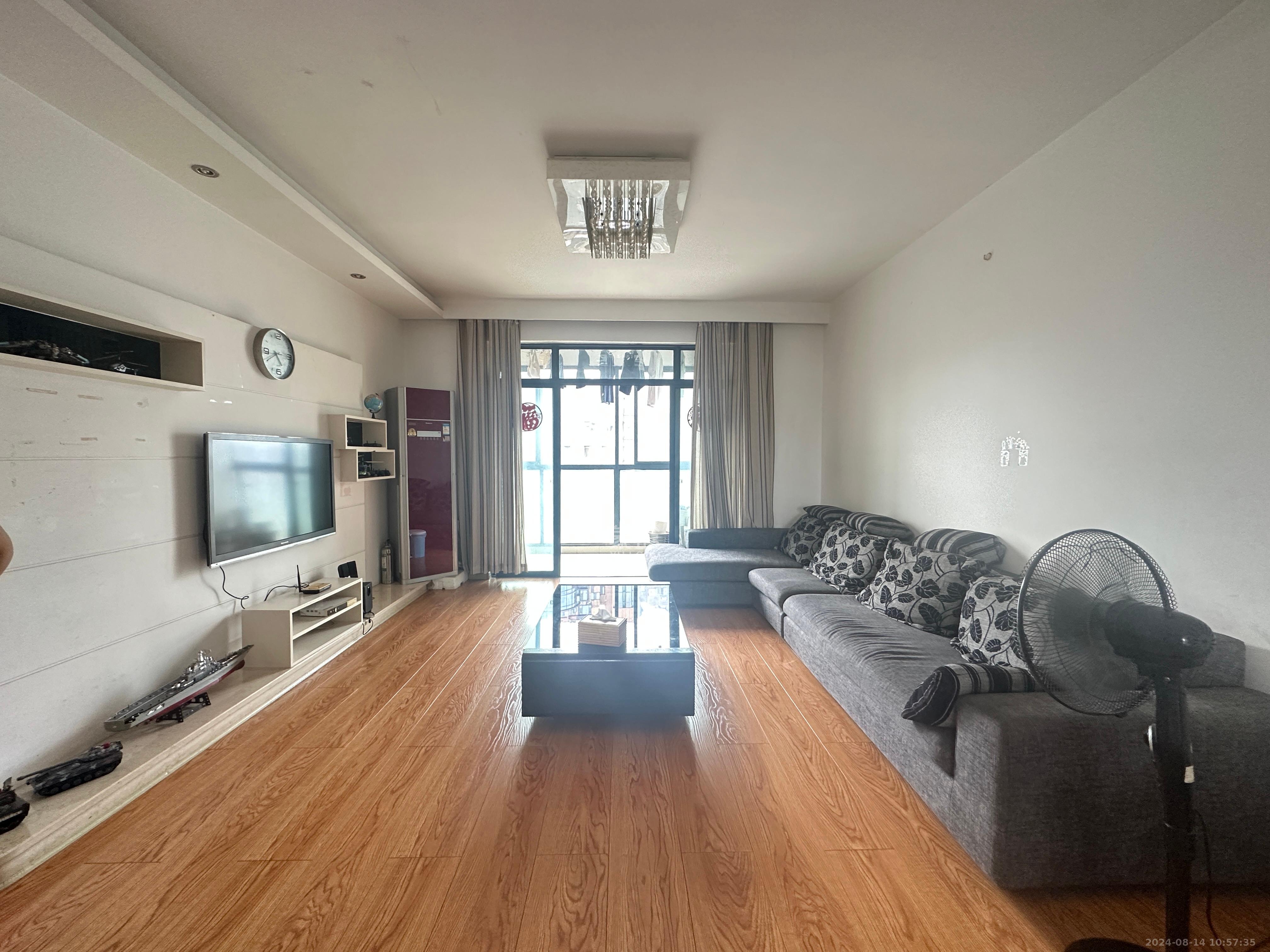 湘江世纪城悦江苑  3室2厅2卫    2600.0元/月