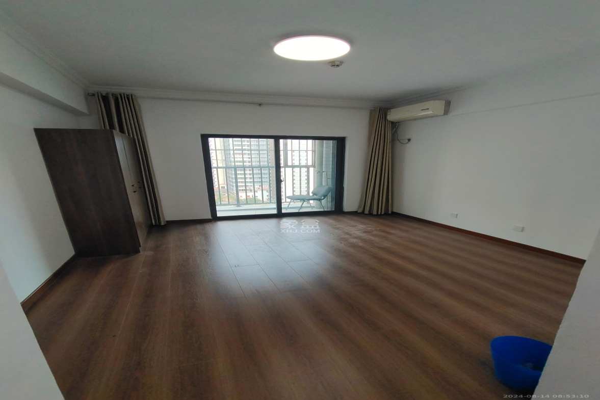 名富公寓  1室1厅1卫   1500.00元/月室内图