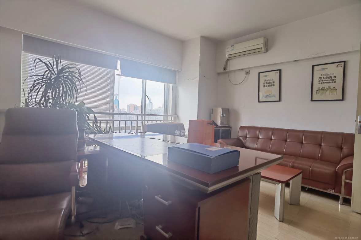 摩天一号 1室1厅1卫 5000.0元/月 摩天一号 1室1厅1卫 5000.0元/月室内图