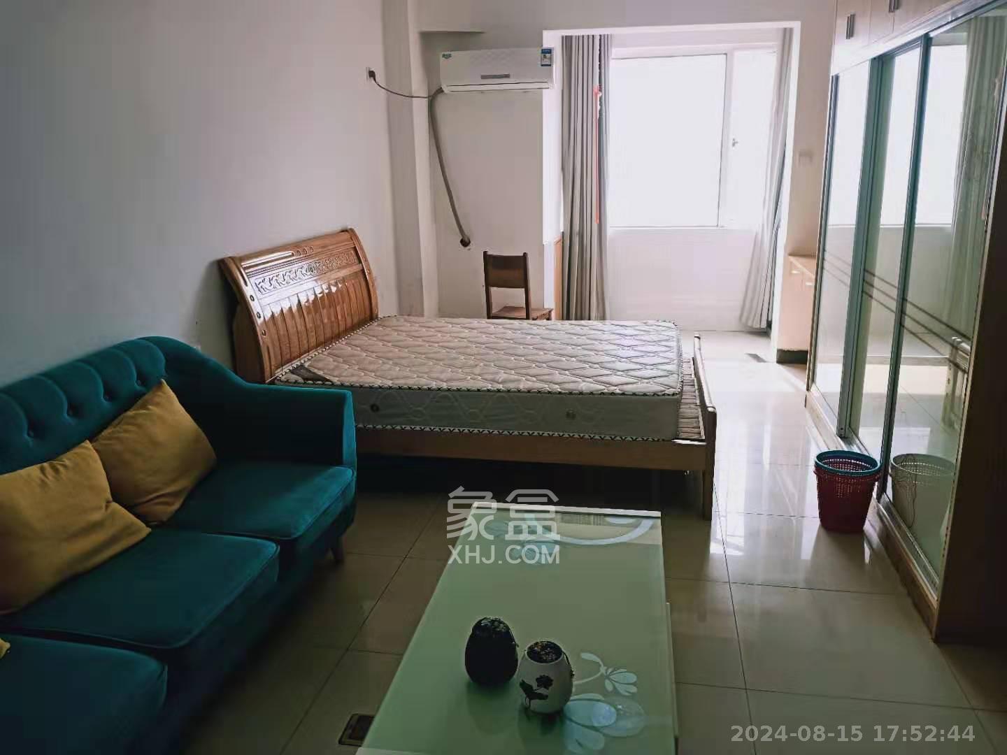 万科魅力之城  1室1厅1卫   1400.00元/月