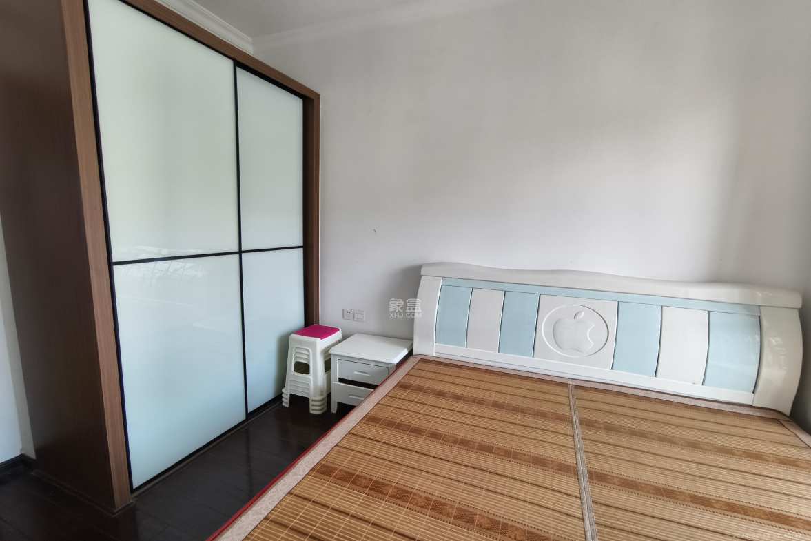 江山帝景哈佛  3室1厅1卫    2200.0元/月室内图