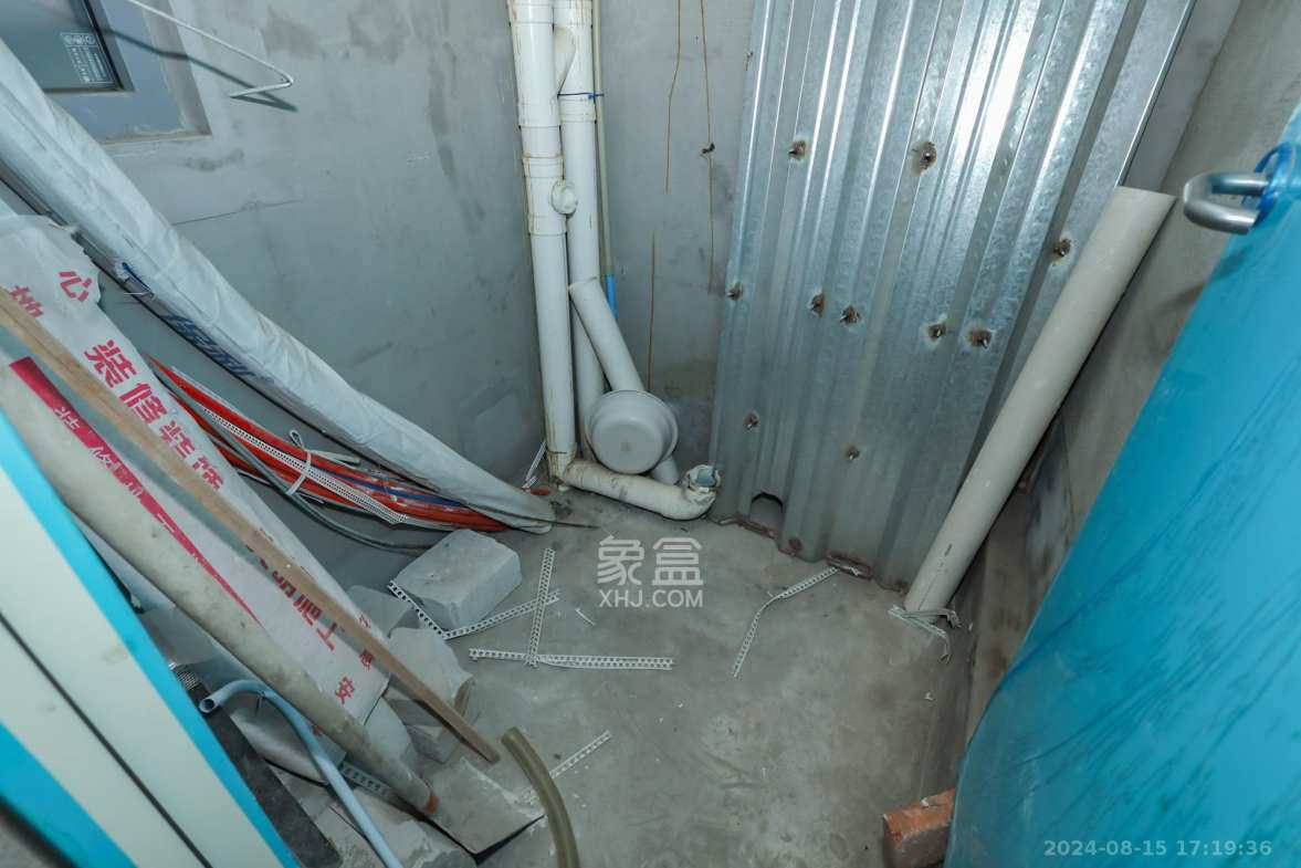 世茂铂翠湾四期（世茂悦享）  3室2厅1卫   2000.00元/月室内图