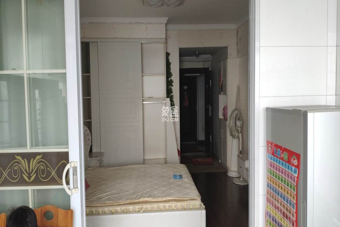 王家小区 3室2厅1卫 700.0元/月 王家小区 3室2厅1卫 700.0元/月室内图