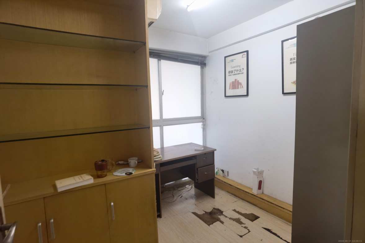 摩天一号 1室1厅1卫 5000.0元/月 摩天一号 1室1厅1卫 5000.0元/月室内图