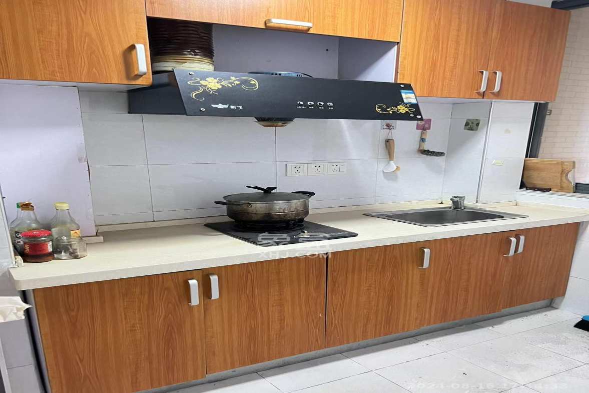 少帅府 1室1厅1卫 2200.0元/月 少帅府 1室1厅1卫 2200.0元/月室内图