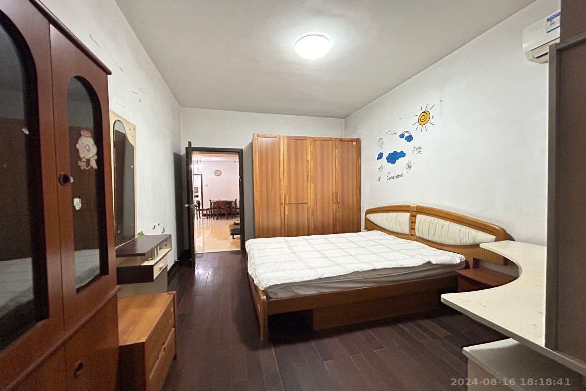 警备区西院  3室1厅1卫    2500.0元/月室内图