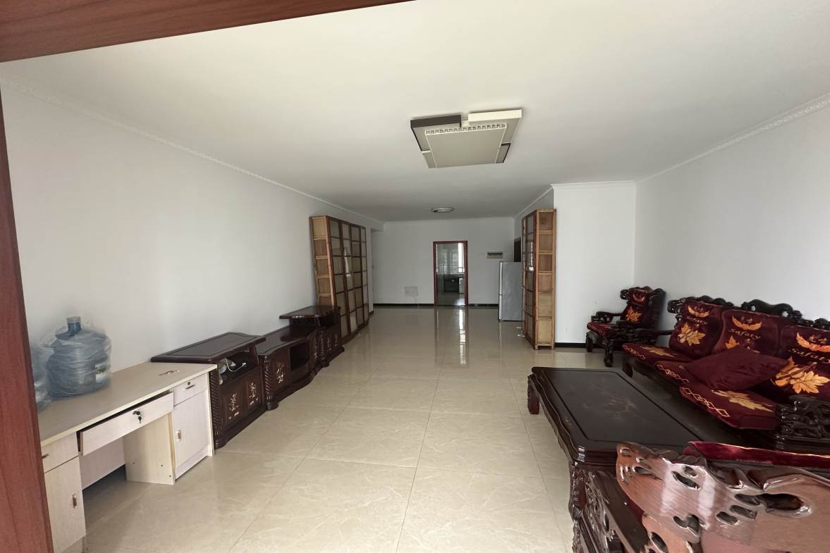 城典丽园  3室2厅2卫    2200.0元/月室内图