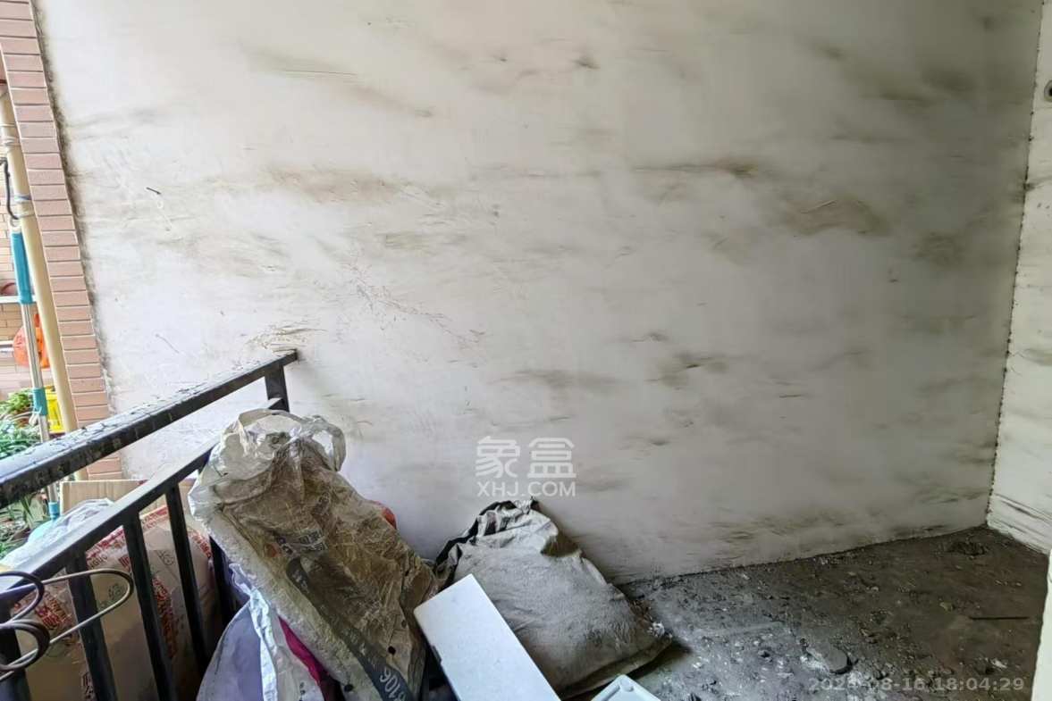 霞光山庄北苑  3室2厅2卫   48.00万室内图