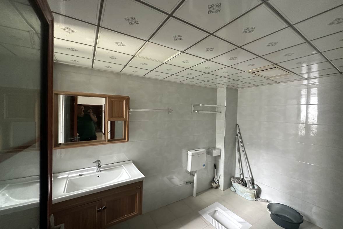 城典丽园  3室2厅2卫    2200.0元/月室内图