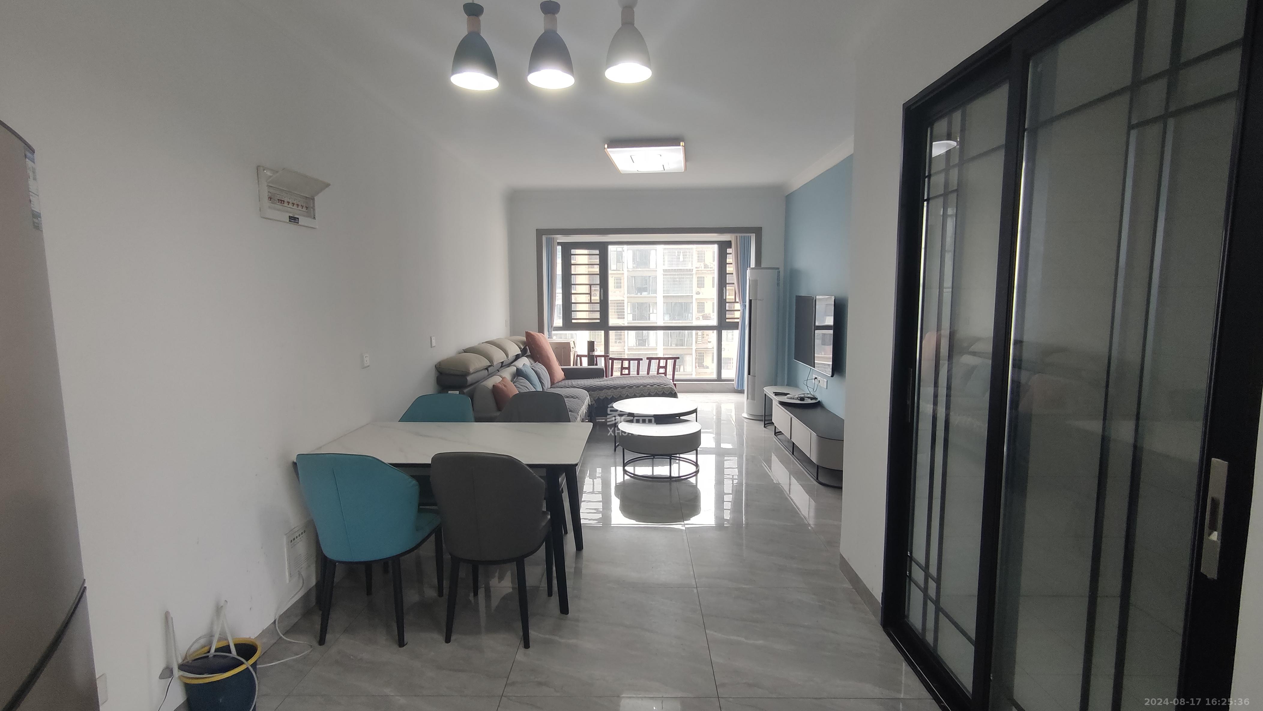 真人桥家园一期  3室1厅2卫    2400.0元/月