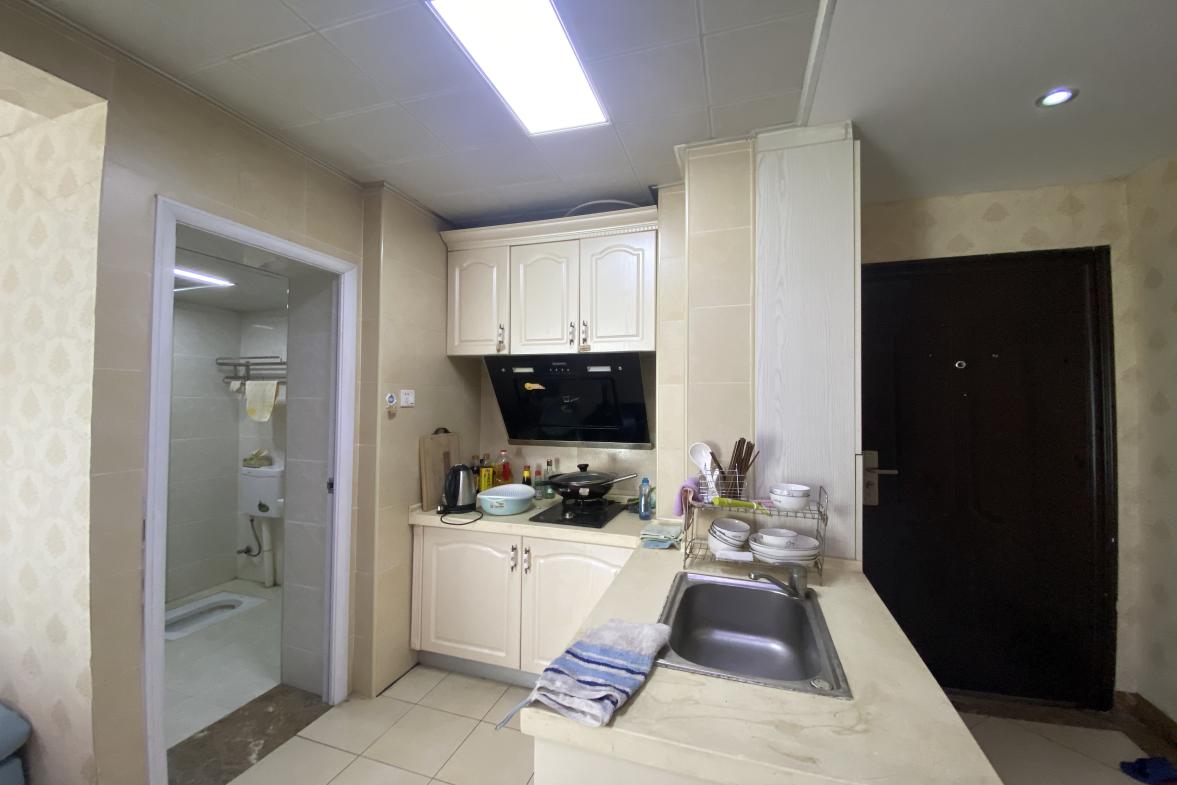 东方豪苑  1室1厅1卫    1200.0元/月室内图