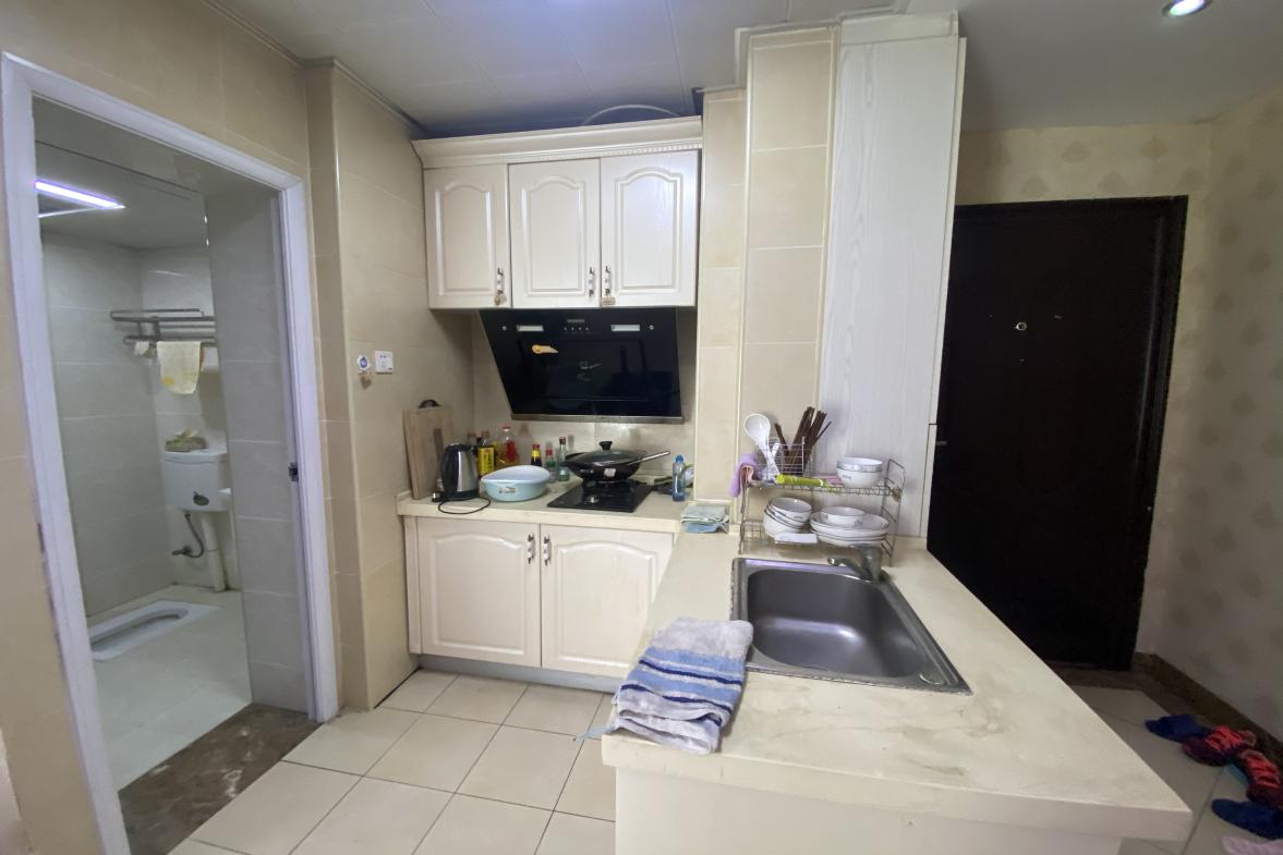 东方豪苑  1室1厅1卫    1200.0元/月室内图