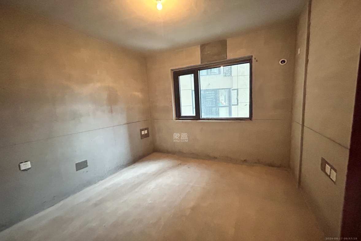 中国铁建梅溪青秀三期  4室1厅2卫   1700.00元/月室内图