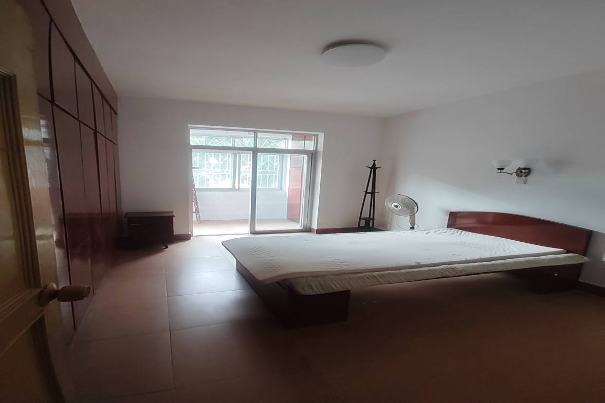 湖南人文科技学院成慧小区  3室2厅1卫    1200.0元/月室内图