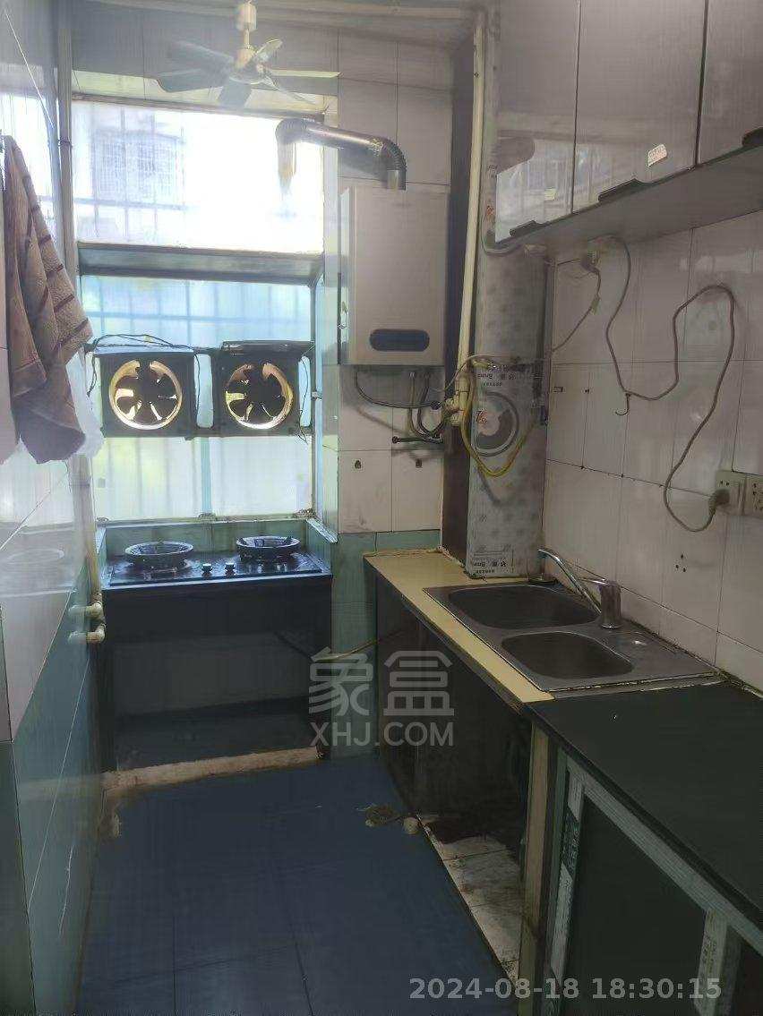 铁路小区  3室2厅1卫   1300.00元/月室内图