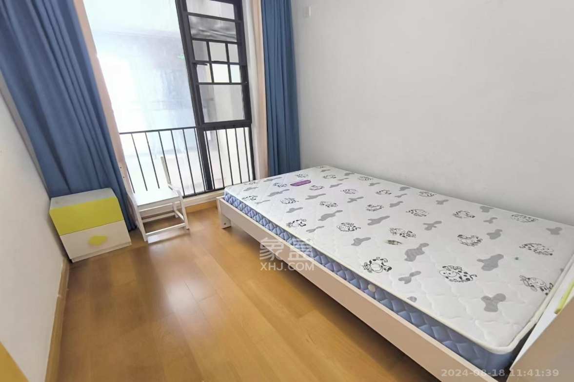 中海国际三期  3室2厅2卫   2300.00元/月小区图