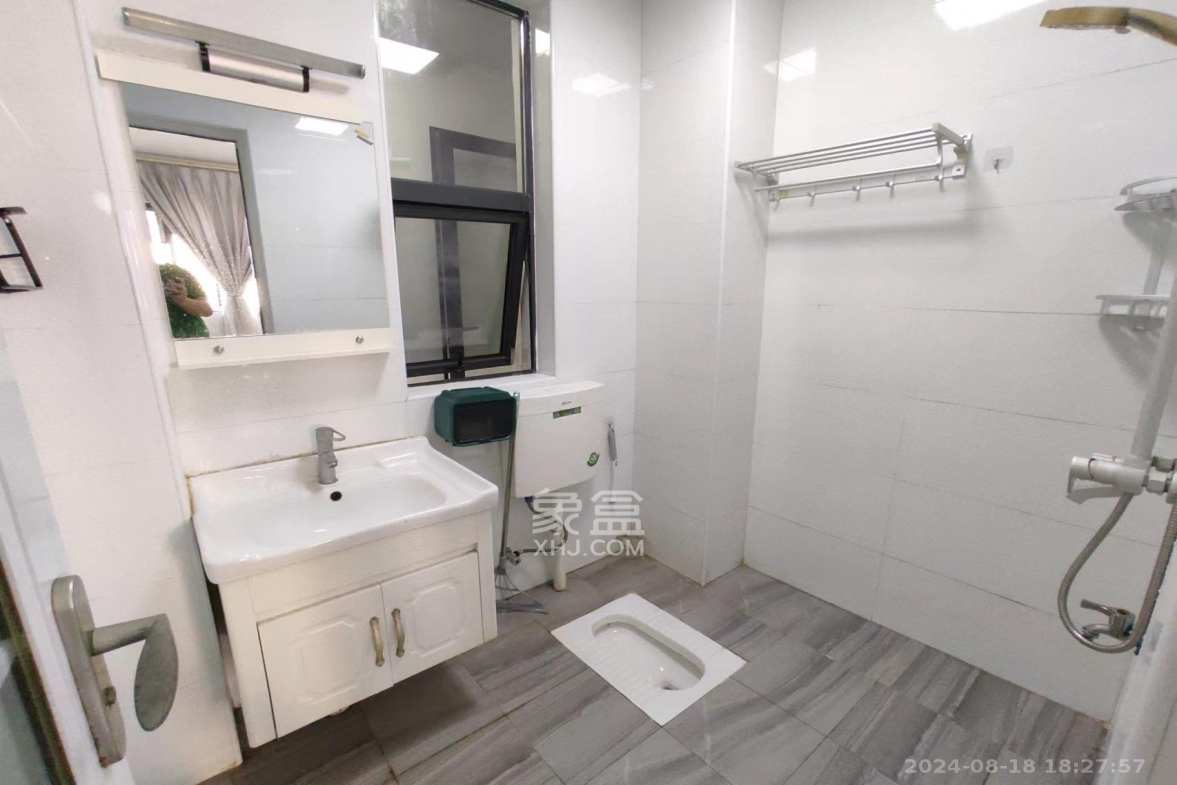 天鸿天府（天鸿中央大院）  2室1厅1卫    2200.0元/月室内图