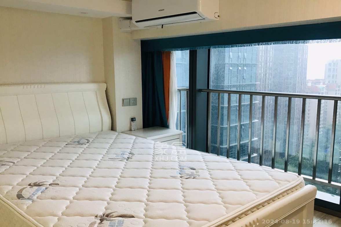 华远华时代  2室1厅1卫   3500.00元/月室内图