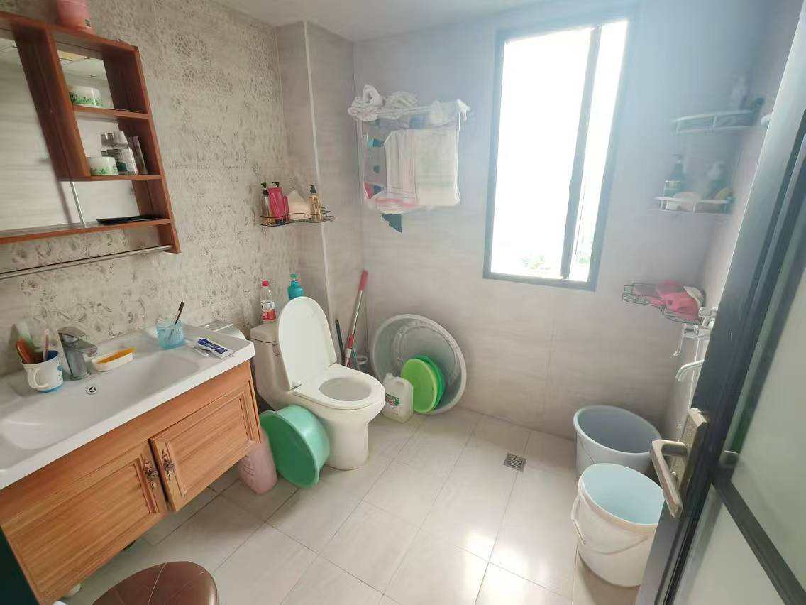润泽上邸  3室2厅2卫   60.00万室内图