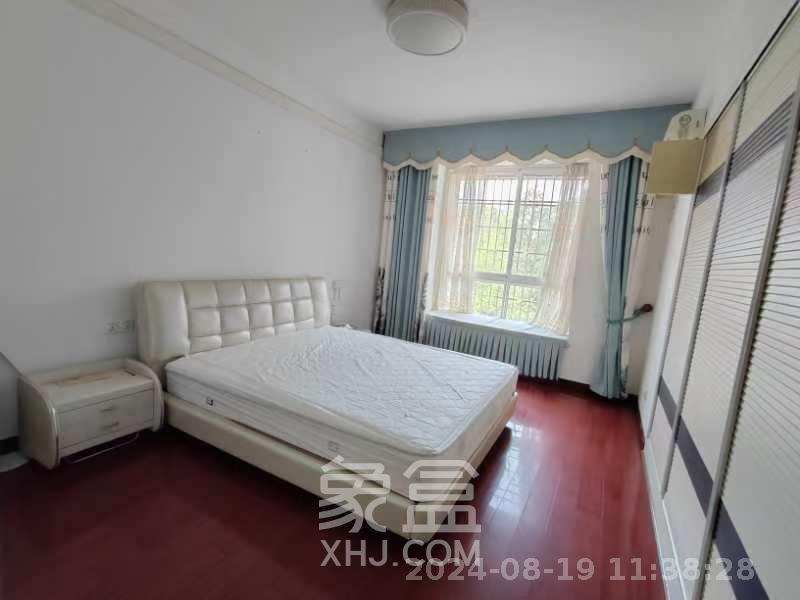 景荣华苑  4室2厅2卫   3200.00元/月室内图