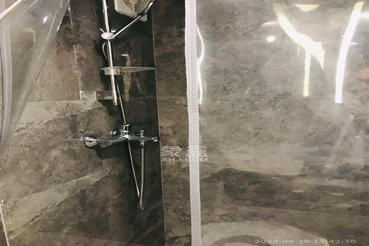 华远华时代  2室1厅1卫   3500.00元/月室内图
