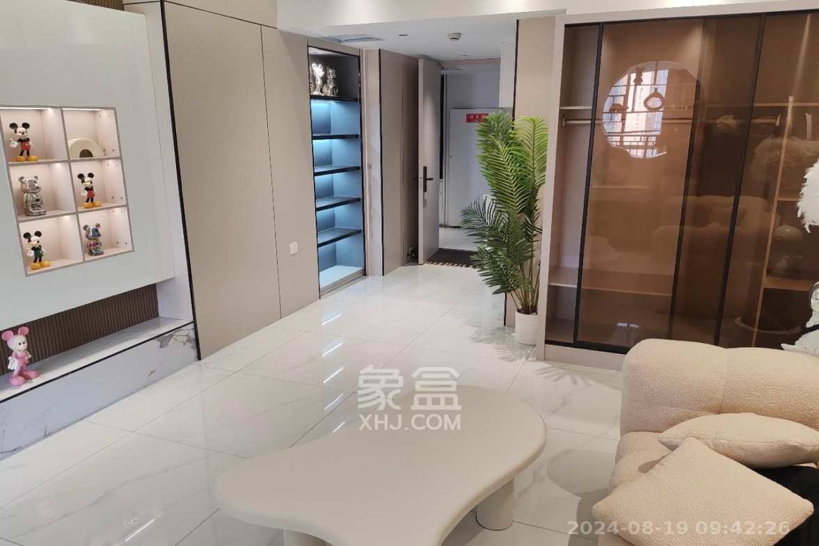 雨花大厦(云海大厦)  1室1厅1卫    3200.0元/月 雨花大厦(云海大厦)  1室1厅1卫    3200.0元/月室内图