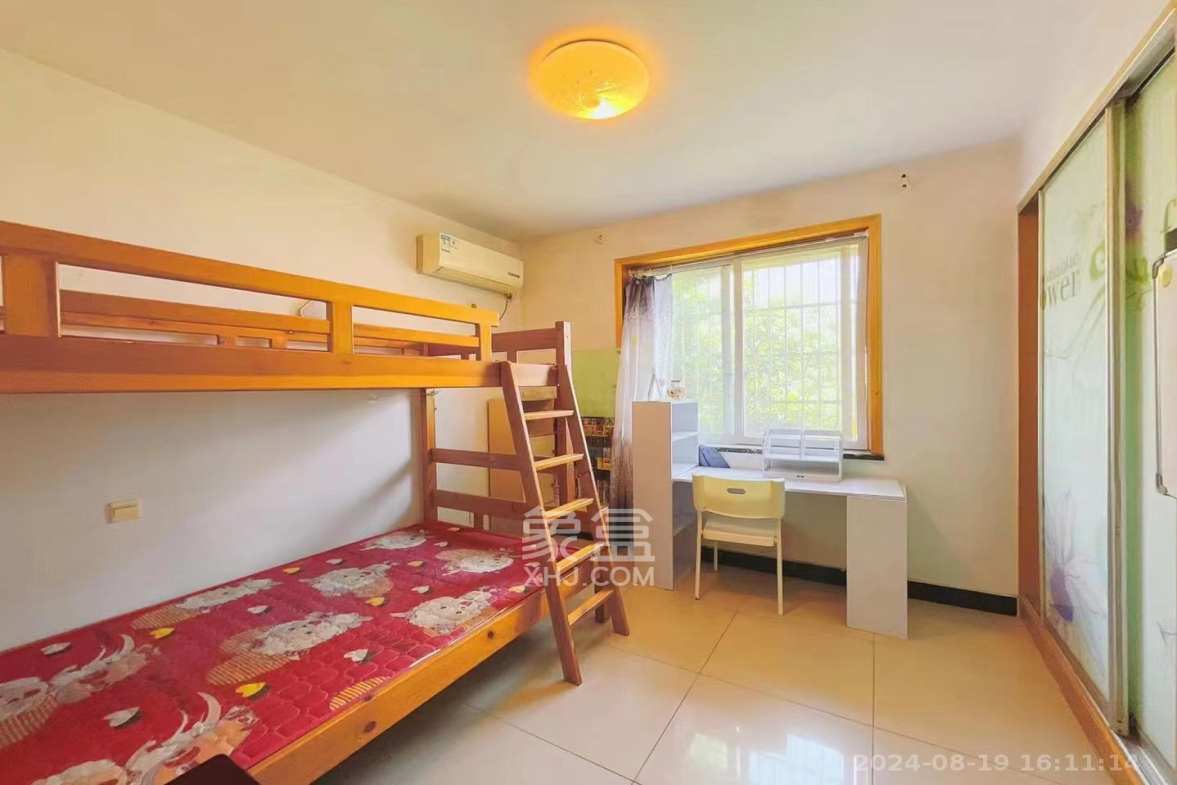 东岸锦城(东方人家)  3室2厅1卫   1800.00元/月室内图