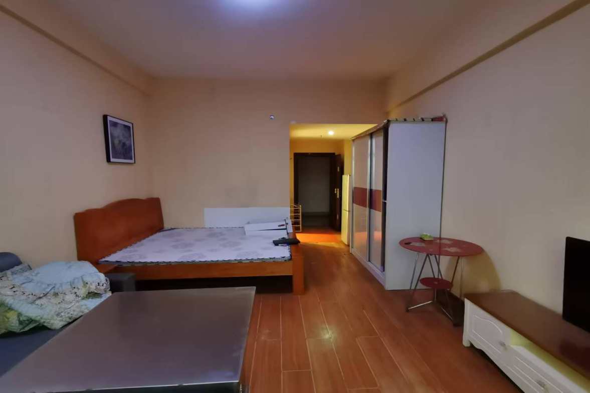 鹏泰国际  1室1厅1卫    750.0元/月室内图