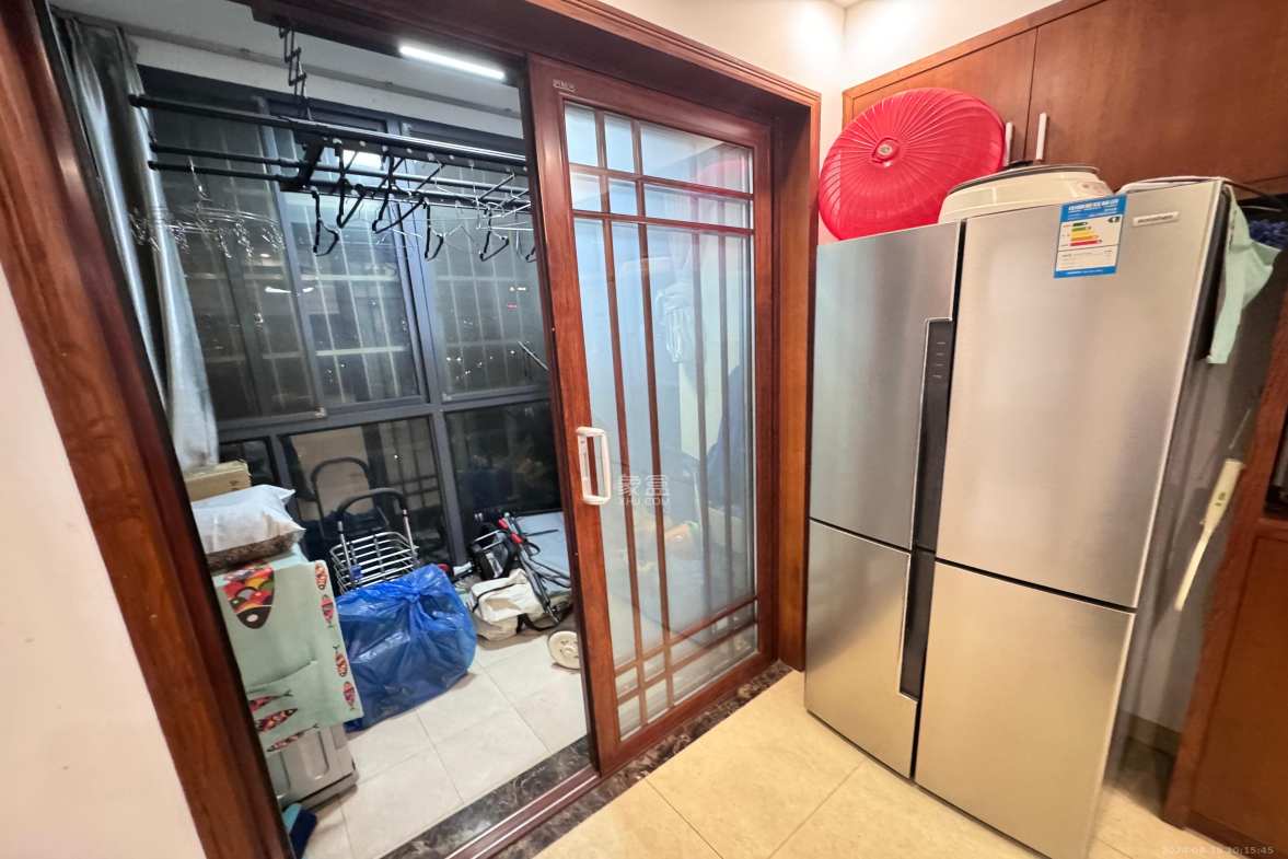 汀湘十里  3室2厅1卫   2500.00元/月室内图