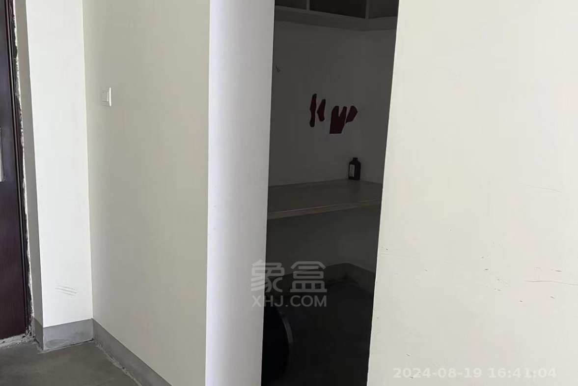 华晨御园  1室0厅0卫   1300.00元/月室内图