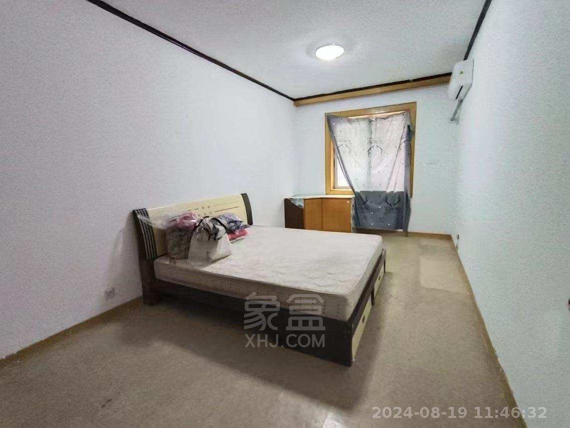 花园一村  3室2厅2卫   1000.00元/月室内图