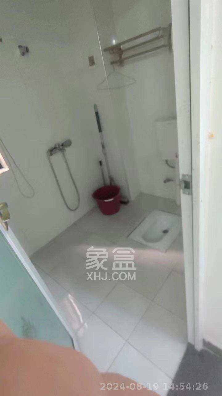 中南红领邦（红星嘉和苑）  1室2厅1卫   2000.00元/月室内图