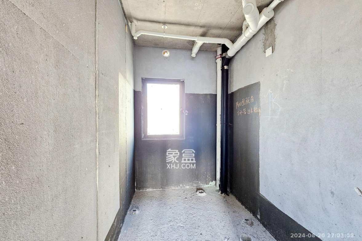 绿地之窗  3室1厅1卫   2000.00元/月室内图