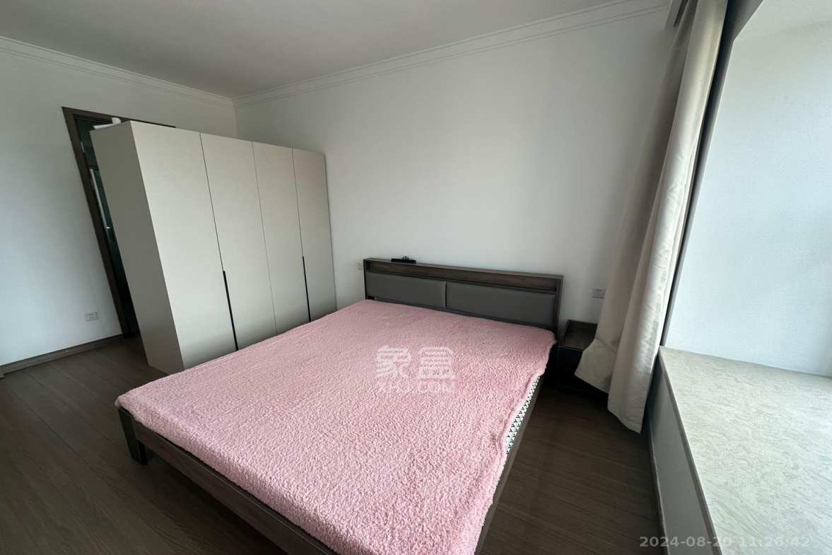 越秀亲爱里  3室2厅2卫    2650.0元/月 越秀亲爱里  3室2厅2卫    2650.0元/月室内图