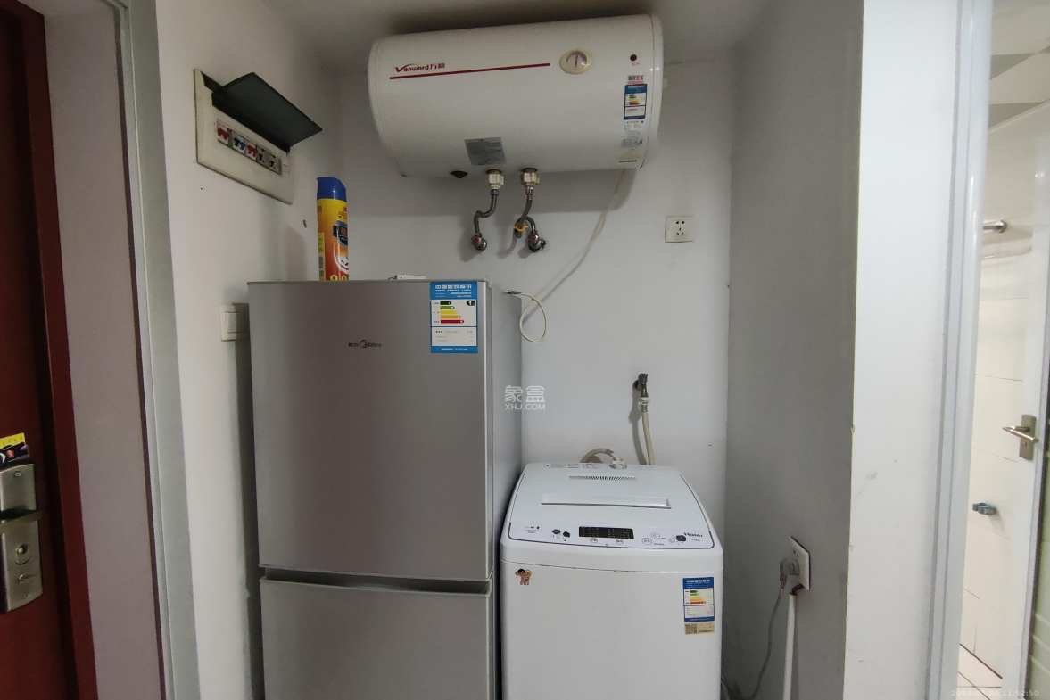 曙光领峰(曙光家园) 1室0厅1卫 1500.0元/月 曙光领峰(曙光家园) 1室0厅1卫 1500.0元/月室内图