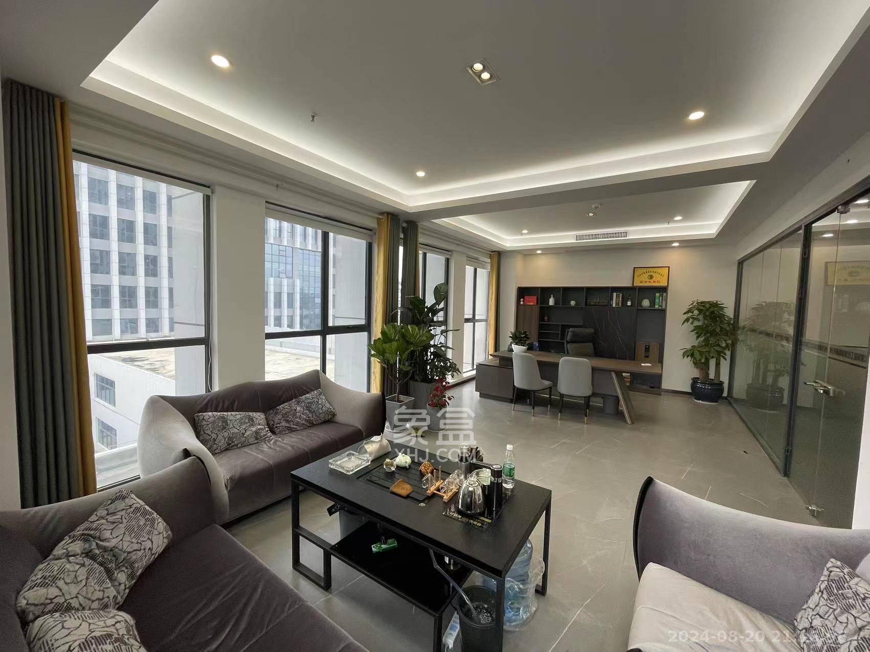 麓谷新长海中心   312.4㎡      17000.0元/月室内图