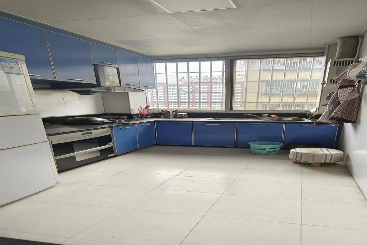 祥和人家 3室2厅1卫 1000.0元/月 祥和人家 3室2厅1卫 1000.0元/月室内图