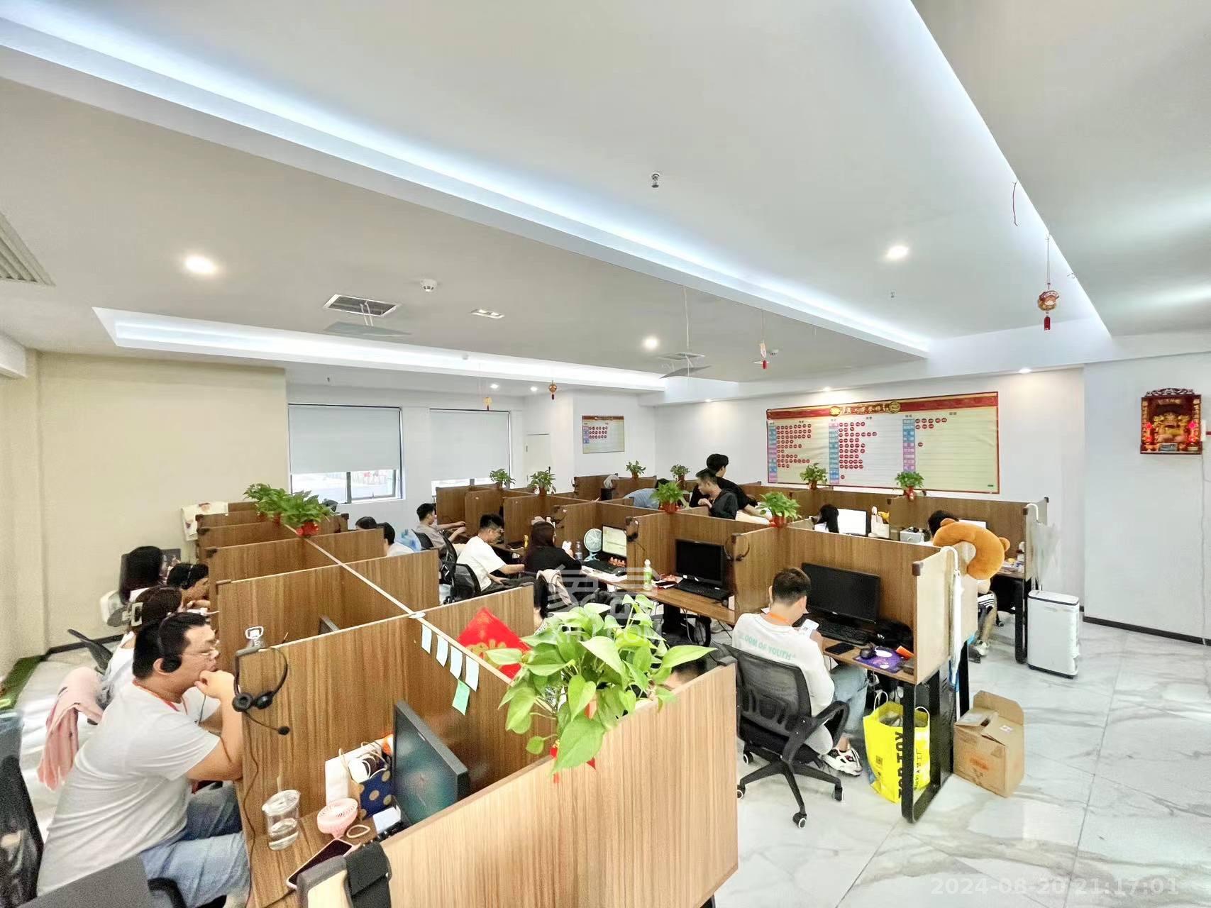 麓谷新长海中心   312.4㎡      17000.0元/月室内图