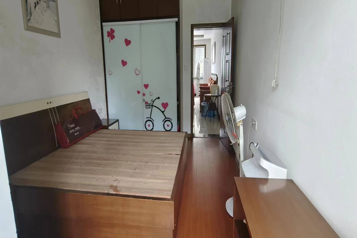 祥和人家 3室2厅1卫 1000.0元/月 祥和人家 3室2厅1卫 1000.0元/月室内图