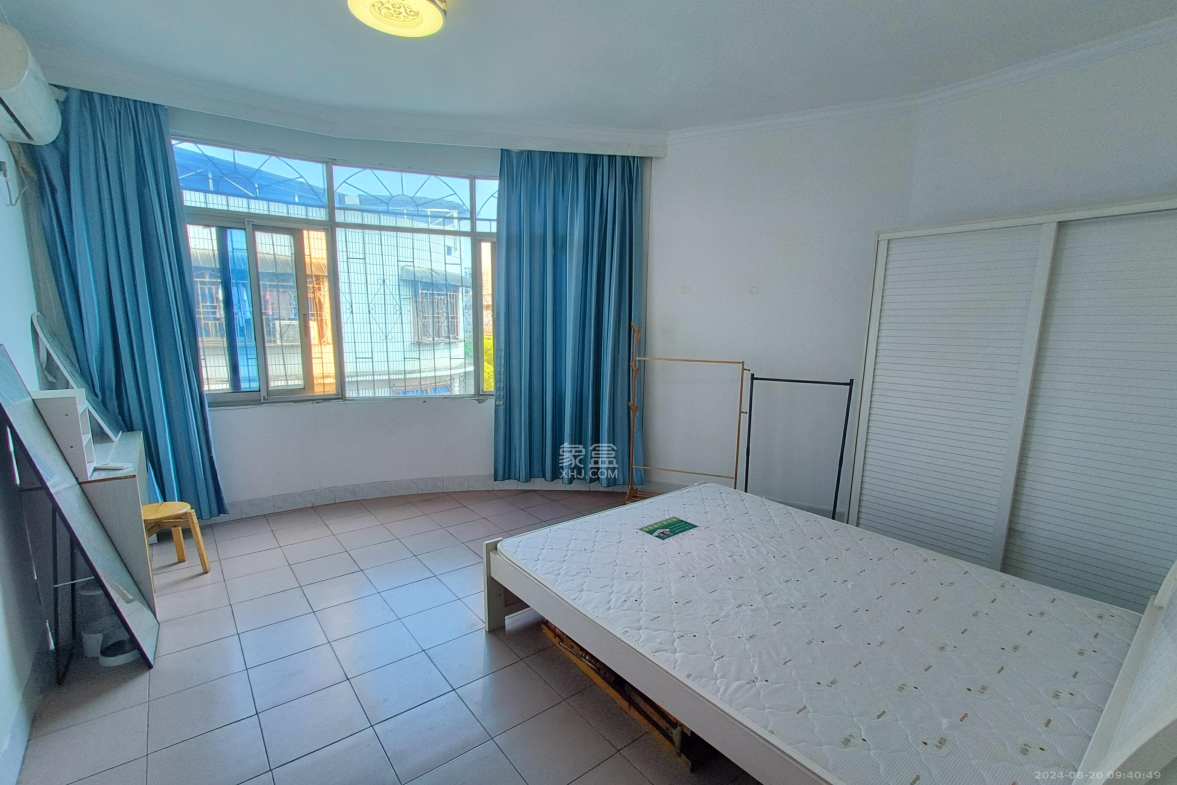 涧塘小区 1室1厅1卫 1200.0元/月 涧塘小区 1室1厅1卫 1200.0元/月室内图