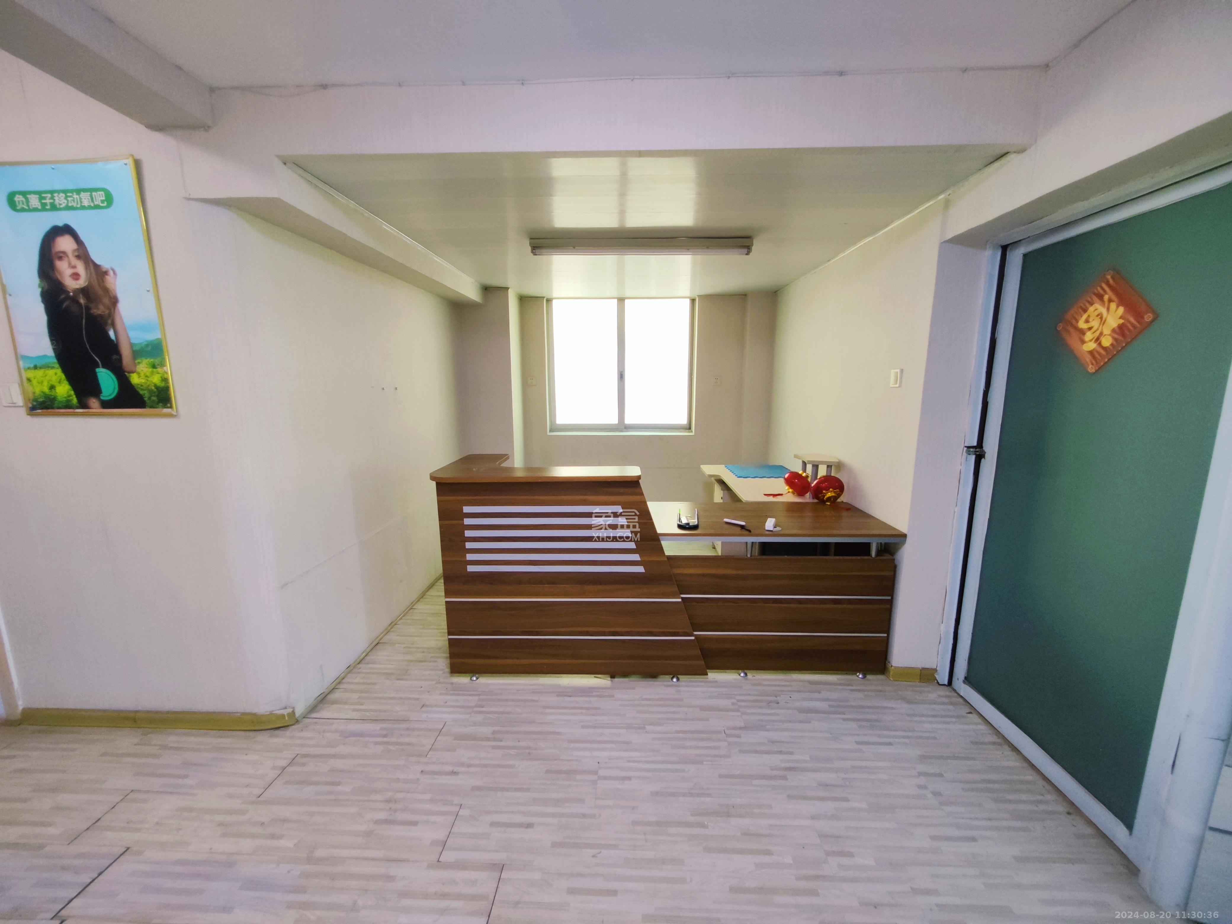 标志大厦   173.05㎡      5000.0元/月室内图