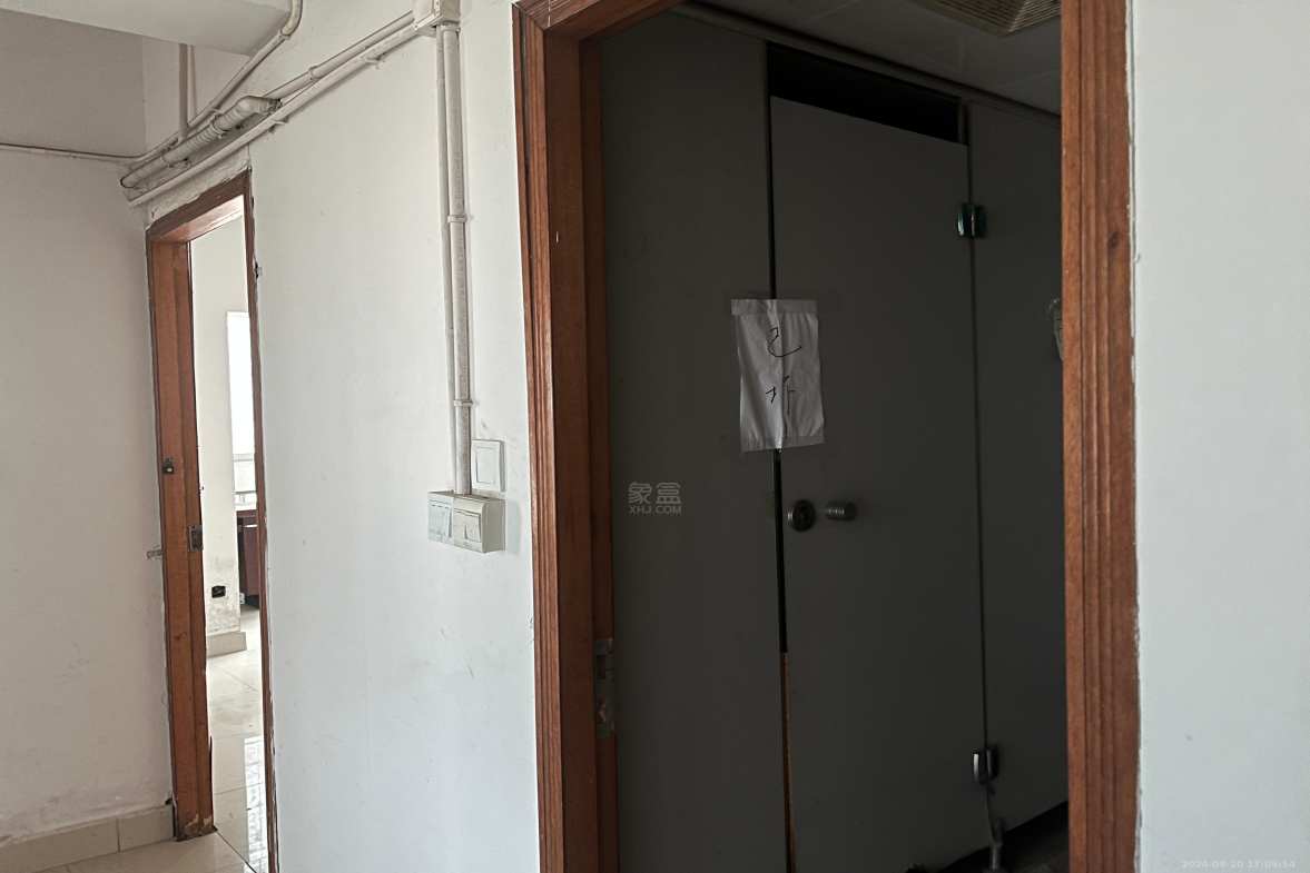 天顺楼  1室0厅0卫   2000.00元/月室内图