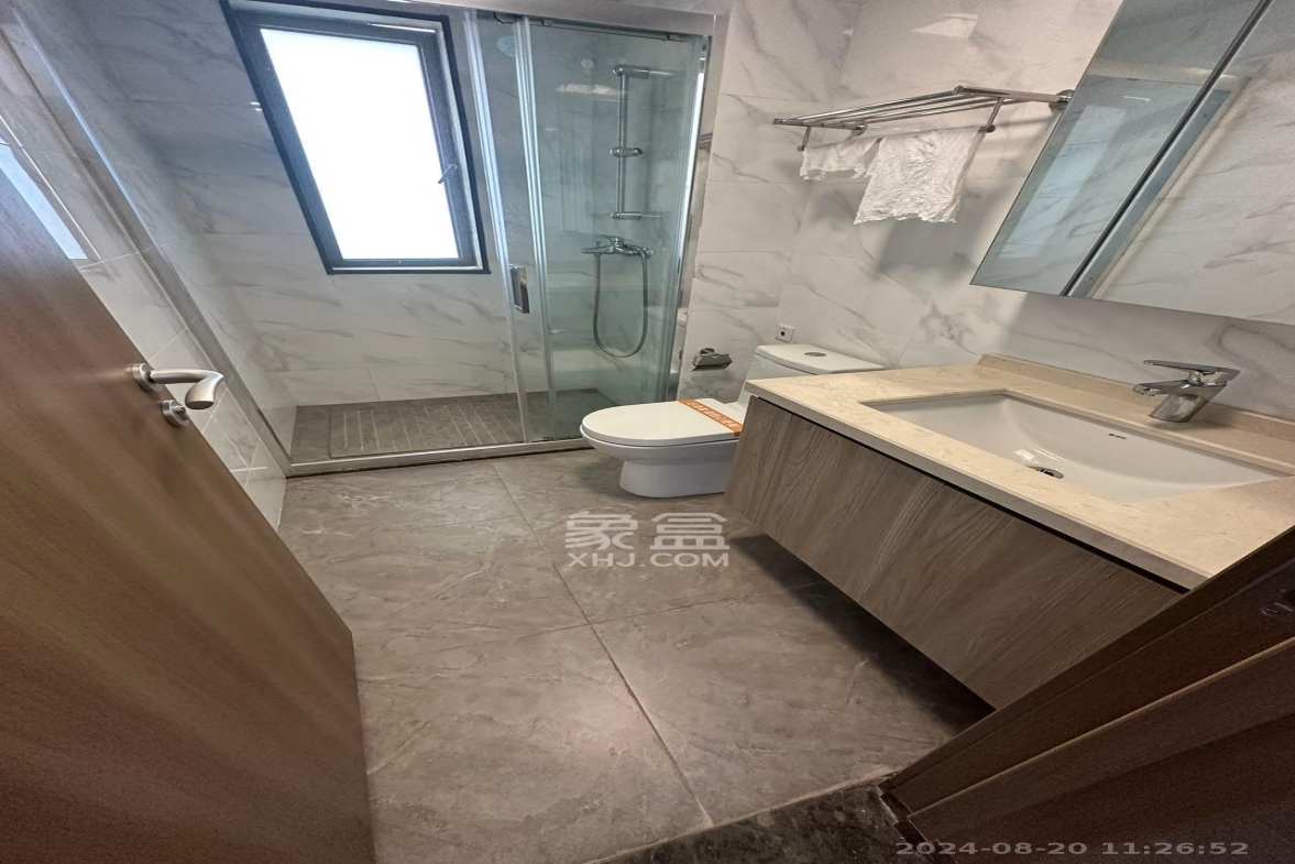 越秀亲爱里  3室2厅2卫    2650.0元/月 越秀亲爱里  3室2厅2卫    2650.0元/月室内图